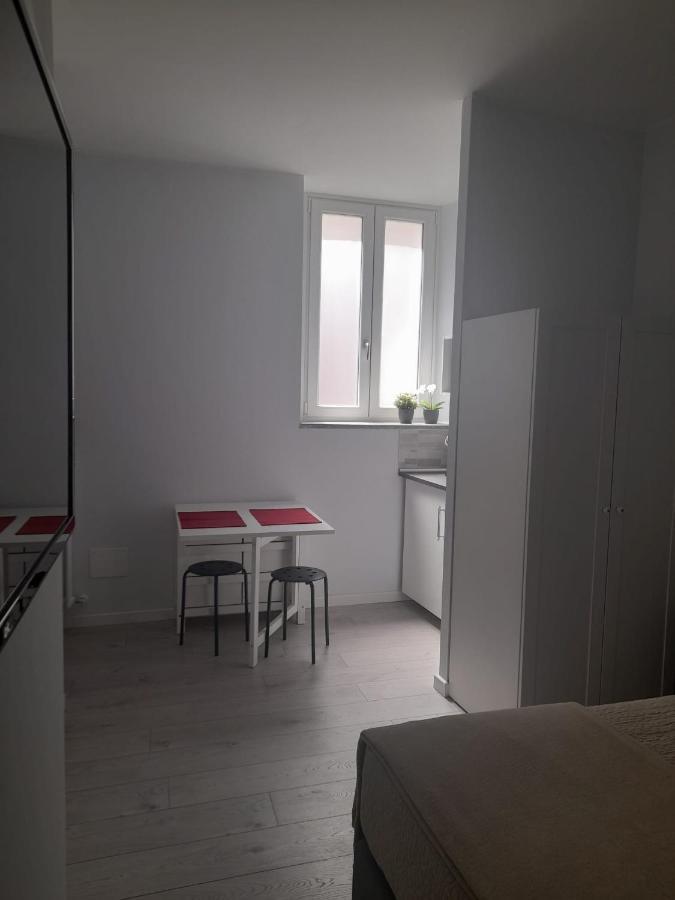 Your Independent Room Lecco Esterno foto