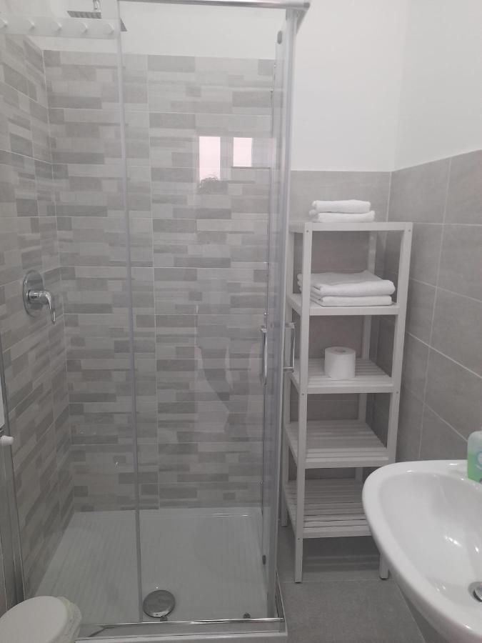 Your Independent Room Lecco Esterno foto